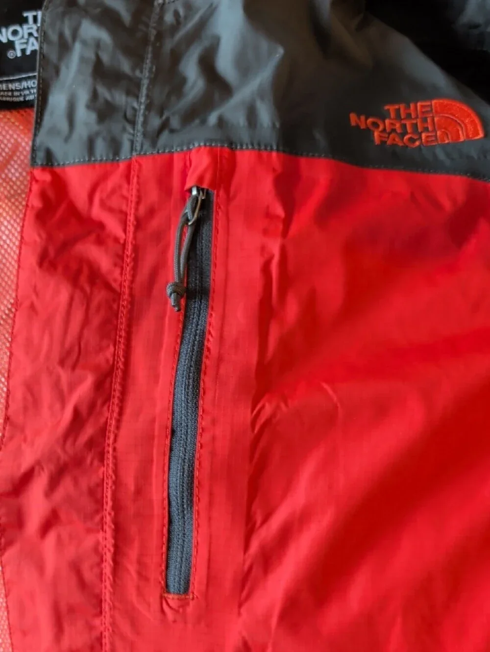 The North Face Men's Venture 2 Waterproof Jacket Size M Used Exc MSRP $110